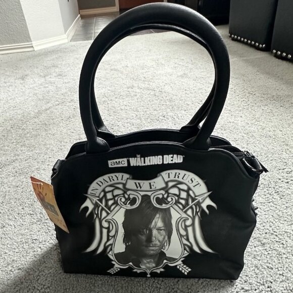 Officially licensed Walking Dead handbag with "In Daryl We Trust" on Front NWT - Picture 4 of 11